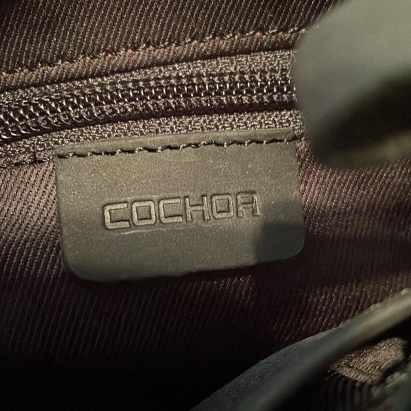 Cochoa leather crossbody bag in black NWT - Picture 6 of 12